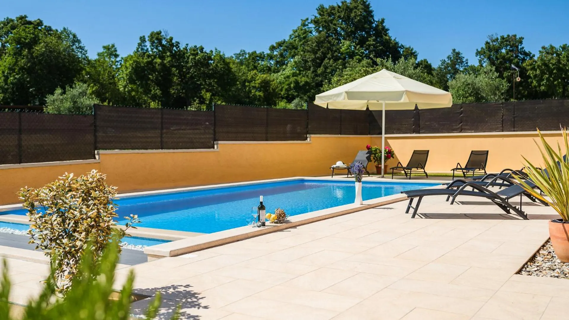 Villa Dido Nini Cere